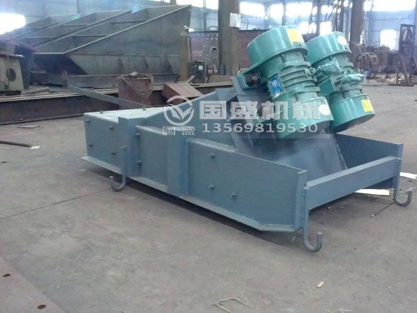 木薯電機(jī)振動(dòng)給料機(jī) 木薯電機(jī)振動(dòng)給料機(jī)
